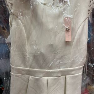 Romeo and Juliet Couture Gladiator Blouse (Size Large)